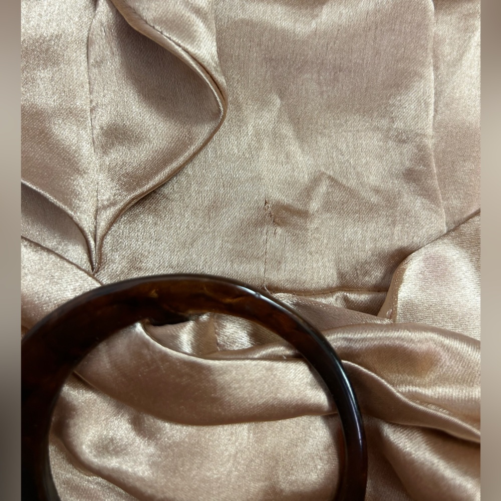 Elegant Gold Halter Dress - Picture 8 of 8